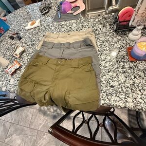 Duluth Trading Co Green Cargo Shorts Cotton Blend